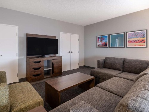 Hampton Inn West Palm Beach-Florida Turnpike - image 47