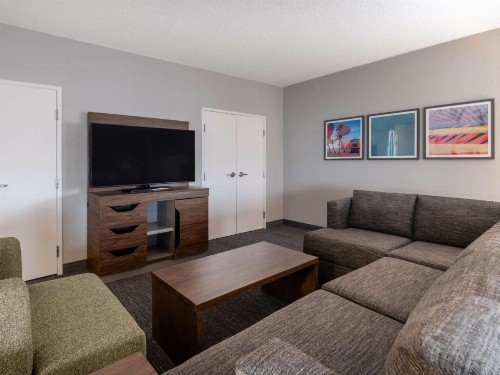 Hampton Inn West Palm Beach-Florida Turnpike - image 48