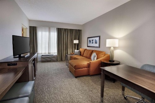 Hampton Inn West Palm Beach Central Airport - image 4