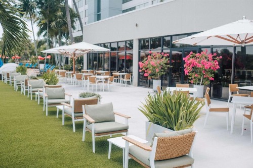 Hilton Palm Beach Airport - image 12