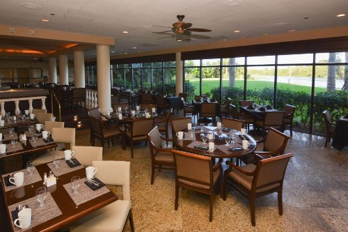Hilton Palm Beach Airport - image 30