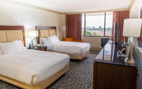 Hilton Palm Beach Airport - image 42