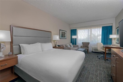 DoubleTree by Hilton West Palm Beach Airport - image 37