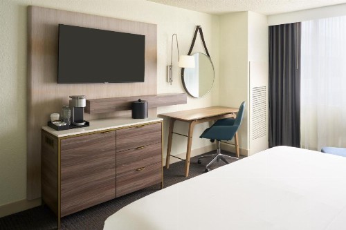 Holiday Inn Palm Beach-Airport Conference Center an IHG Hotel - image 15