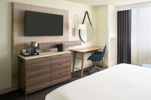 Holiday Inn Palm Beach-Airport Conference Center an IHG Hotel - image 43