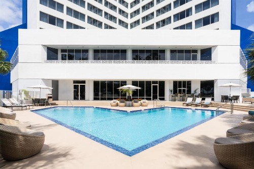 Holiday Inn Palm Beach-Airport Conference Center an IHG Hotel - image 5