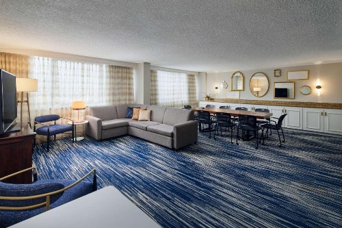 Embassy Suites by Hilton West Palm Beach Central - image 26