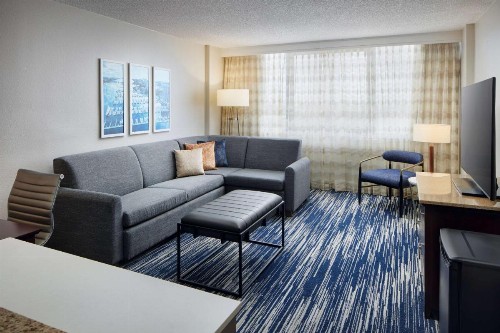 Embassy Suites by Hilton West Palm Beach Central - image 35