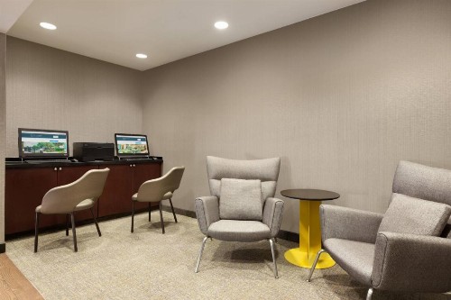 Springhill Suites by Marriott West Palm Beach I-95 - image 17