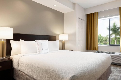 Springhill Suites by Marriott West Palm Beach I-95 - image 8