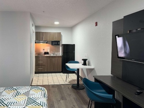 Studio 6-West Palm Beach FL - image 9