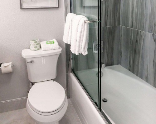 Best Western Palm Beach Lakes - image 14