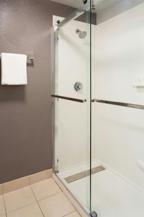 Courtyard by Marriott West Palm Beach - image 2