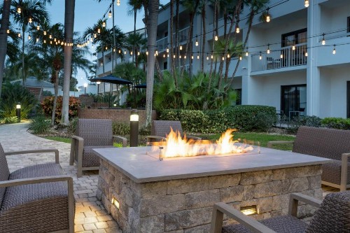 Courtyard by Marriott West Palm Beach - image 21