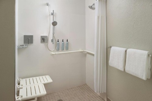 Courtyard by Marriott West Palm Beach - image 26