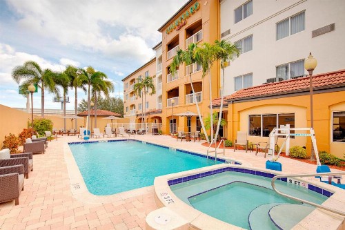 Courtyard West Palm Beach Airport - image 21