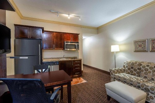 Hawthorn Suites by Wyndham West Palm Beach - image 34