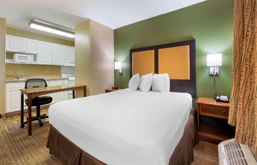 Extended Stay America Suites - West Palm Beach - Northpoint Corporate Park - image 13