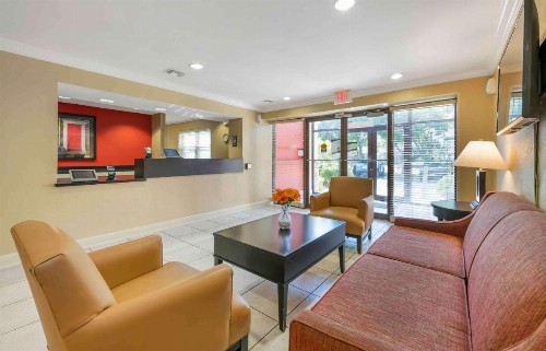 Extended Stay America Suites - West Palm Beach - Northpoint Corporate Park - image 28