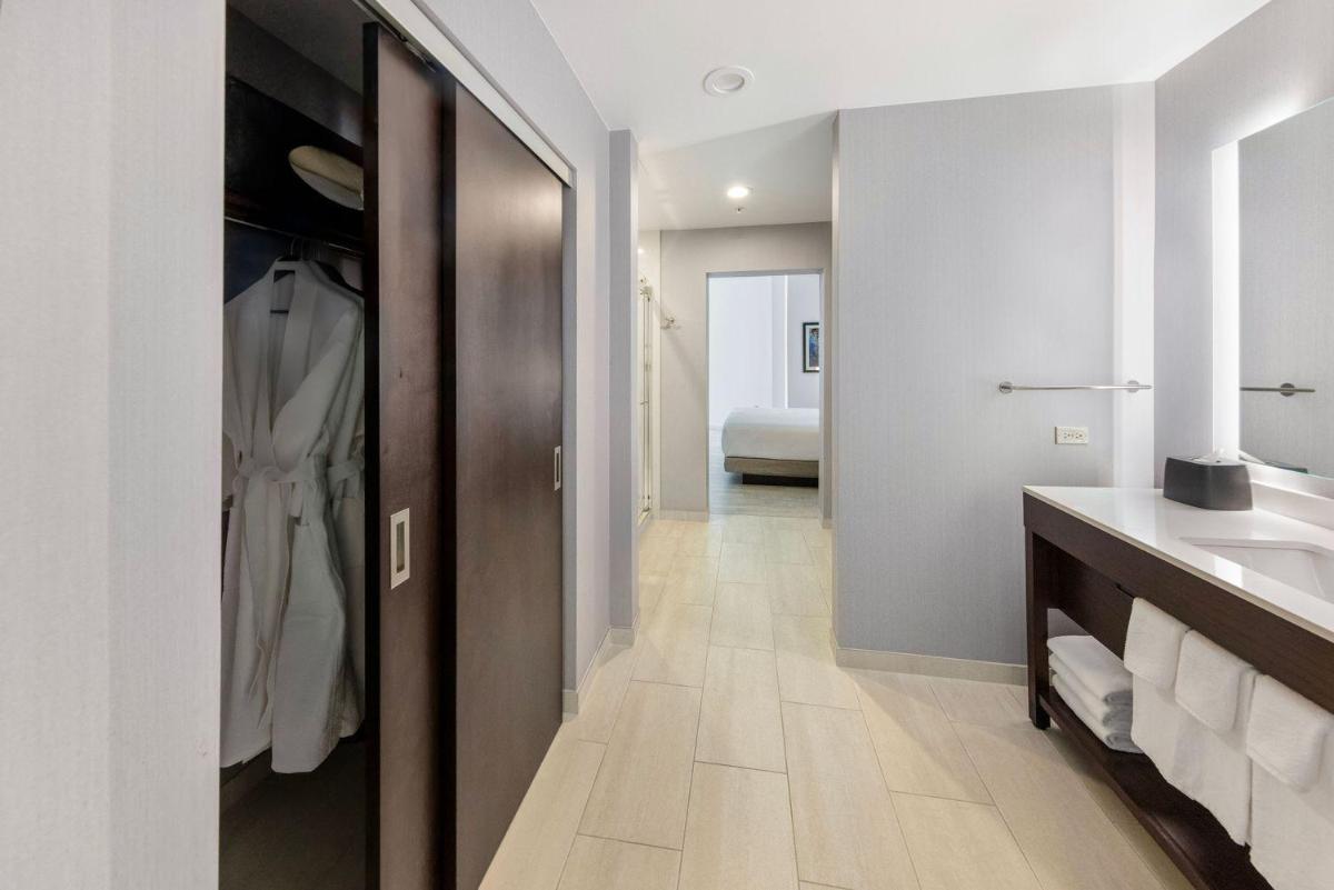 Hyatt Place West Palm Beach - image 4