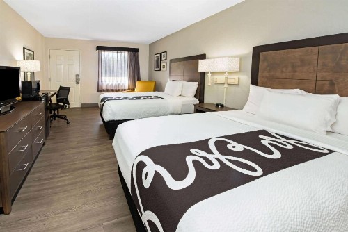La Quinta Inn by Wyndham West Palm Beach - Florida Turnpike - image 11