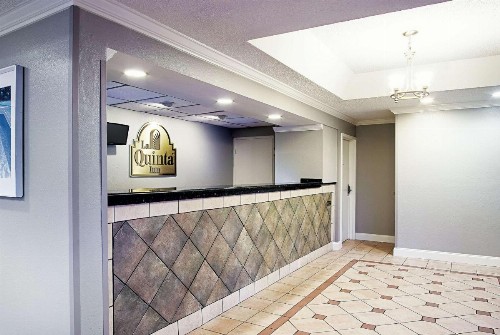 La Quinta Inn by Wyndham West Palm Beach - Florida Turnpike - image 41