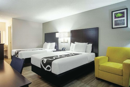 La Quinta Inn by Wyndham West Palm Beach - Florida Turnpike - image 6