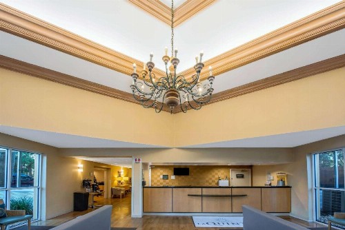 La Quinta by Wyndham West Palm Beach Airport - image 16