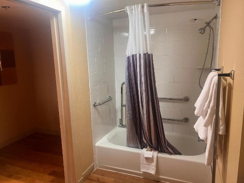 La Quinta by Wyndham West Palm Beach Airport - image 18