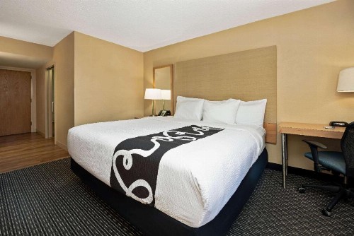 La Quinta by Wyndham West Palm Beach Airport - image 28