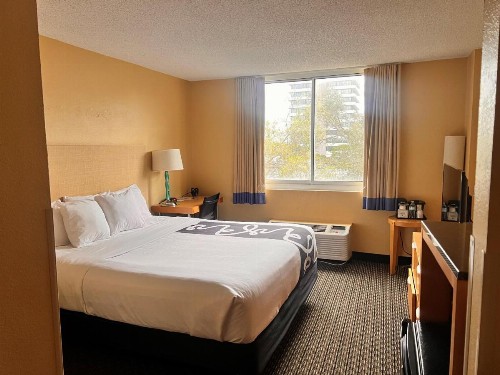 La Quinta by Wyndham West Palm Beach Airport - image 6