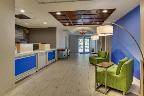 Holiday Inn Express West Palm Beach Metrocentre an IHG Hotel - image 11