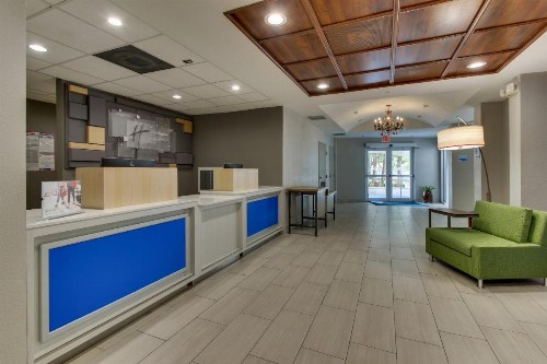 Holiday Inn Express West Palm Beach Metrocentre an IHG Hotel - image 15