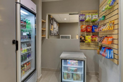 Holiday Inn Express West Palm Beach Metrocentre an IHG Hotel - image 18