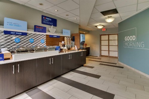 Holiday Inn Express West Palm Beach Metrocentre an IHG Hotel - image 25