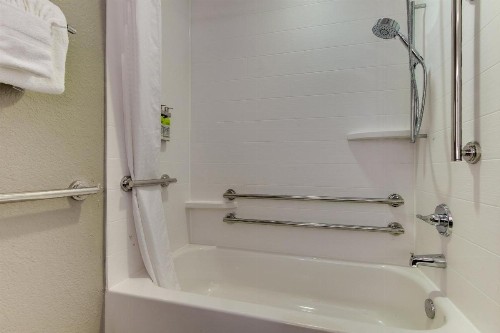 Holiday Inn Express West Palm Beach Metrocentre an IHG Hotel - image 35