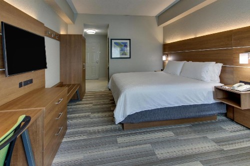Holiday Inn Express West Palm Beach Metrocentre an IHG Hotel - image 8