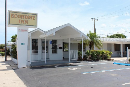 Motels On Dixie Hwy Lake Worth Fl