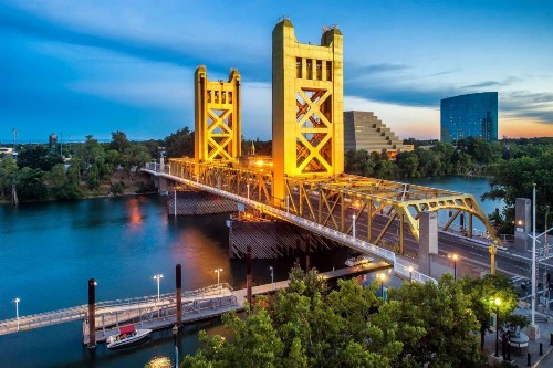 Embassy Suites by Hilton Sacramento Riverfront Promenade - image 16