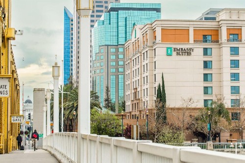 Embassy Suites by Hilton Sacramento Riverfront Promenade - image 24