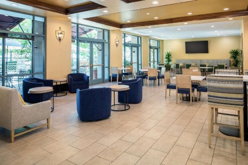 Embassy Suites by Hilton Sacramento Riverfront Promenade - image 29