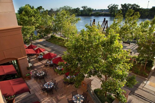 Embassy Suites by Hilton Sacramento Riverfront Promenade - image 41