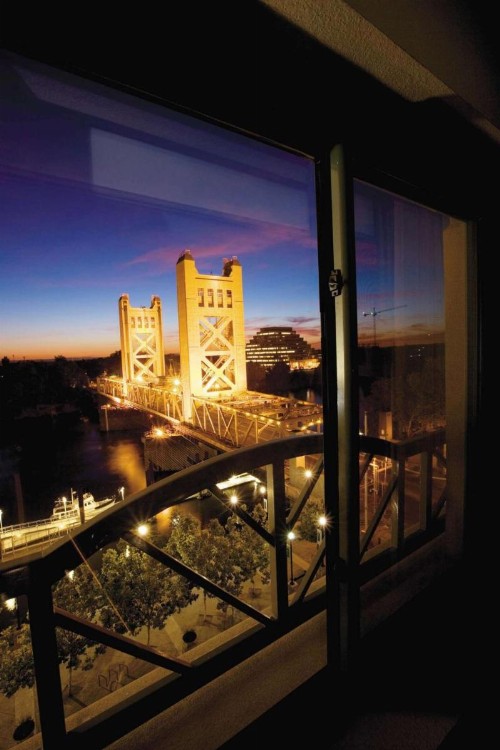 Embassy Suites by Hilton Sacramento Riverfront Promenade - image 45