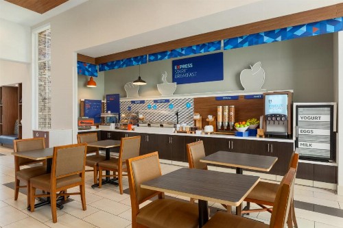 Holiday Inn Express- West Sacramento an IHG Hotel - image 32