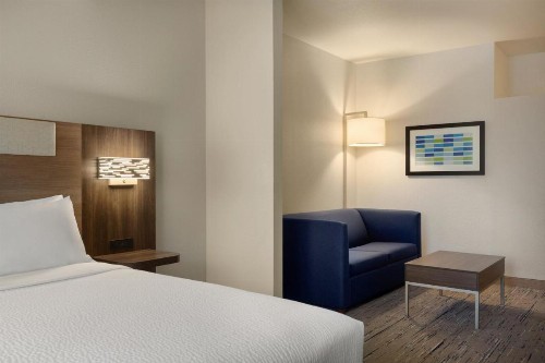 Holiday Inn Express- West Sacramento an IHG Hotel - image 38