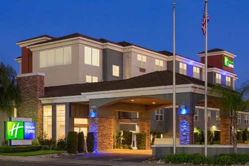 Holiday Inn Express- West Sacramento an IHG Hotel - image 45