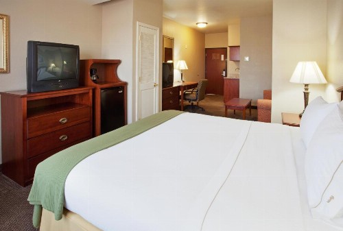 Holiday Inn Express- West Sacramento an IHG Hotel - image 8