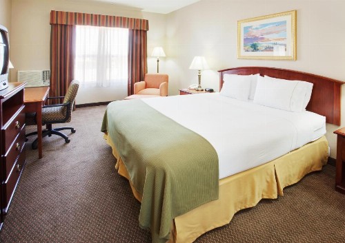 Holiday Inn Express- West Sacramento an IHG Hotel - image 9