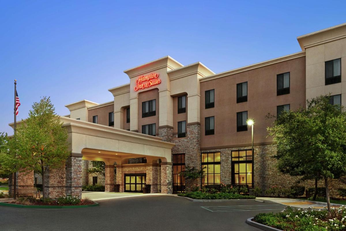 Hampton Inn & Suites West Sacramento - main image