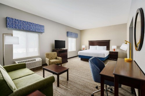 Hampton Inn & Suites West Sacramento - image 13